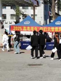 營口高考護航人，辛苦了